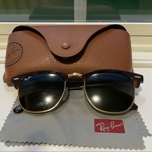 Ray-Ban Clubmaster Classic in Tortoise